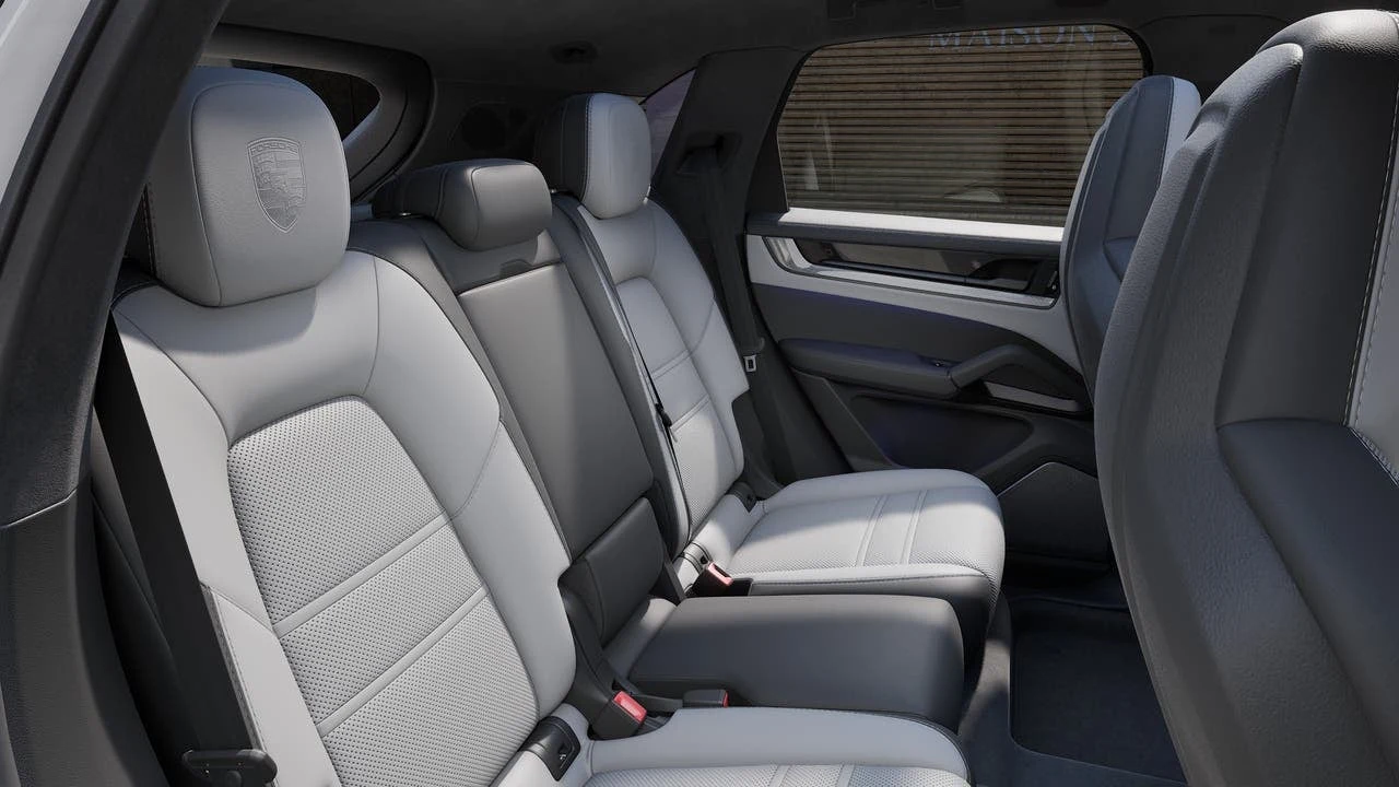 2026 Porsche Cayenne GTS (3rd Generation), 13/14