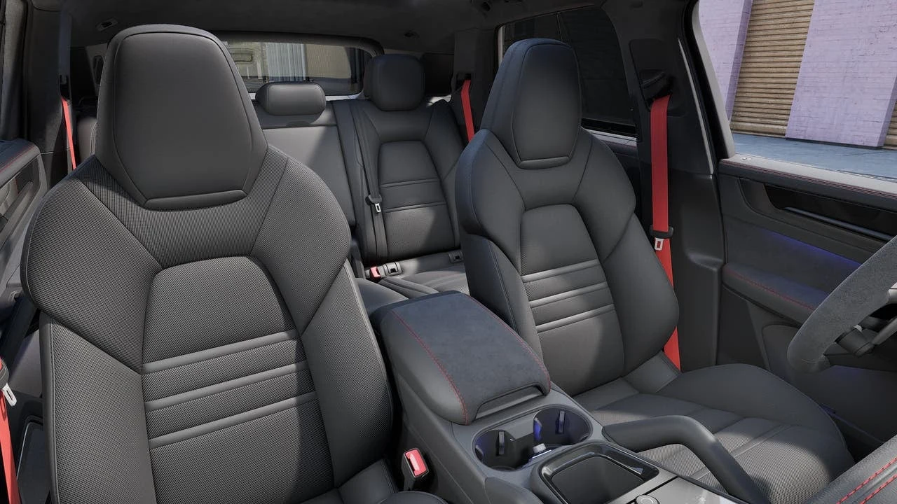 2026 Porsche Cayenne GTS (3rd Generation), 12/14