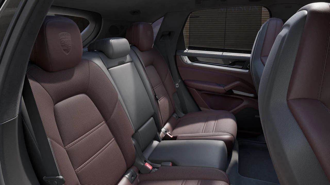 2026 Porsche Cayenne GTS (3rd Generation), 13/14