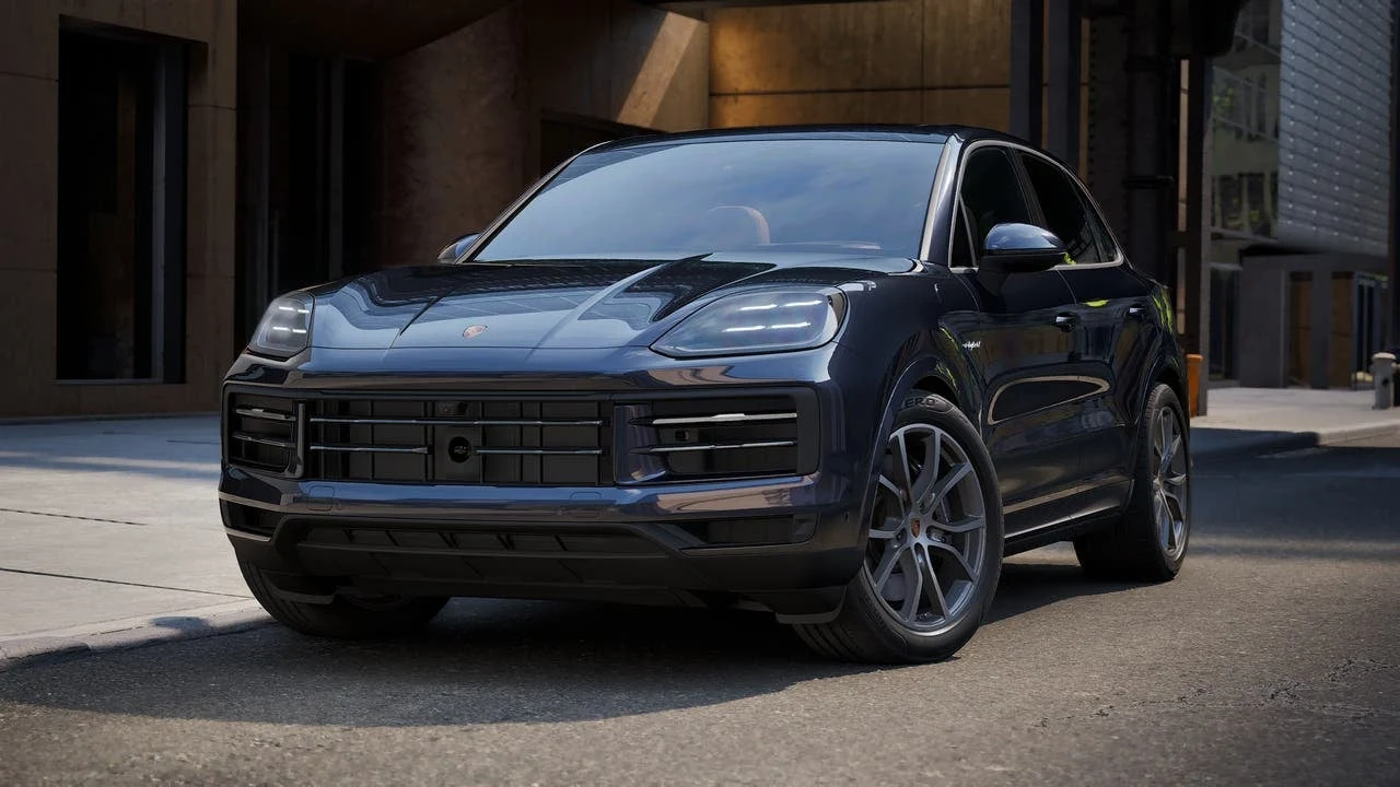 Porsche Cayenne S E-Hybrid (3rd Generation) | Indigo Auto Group
