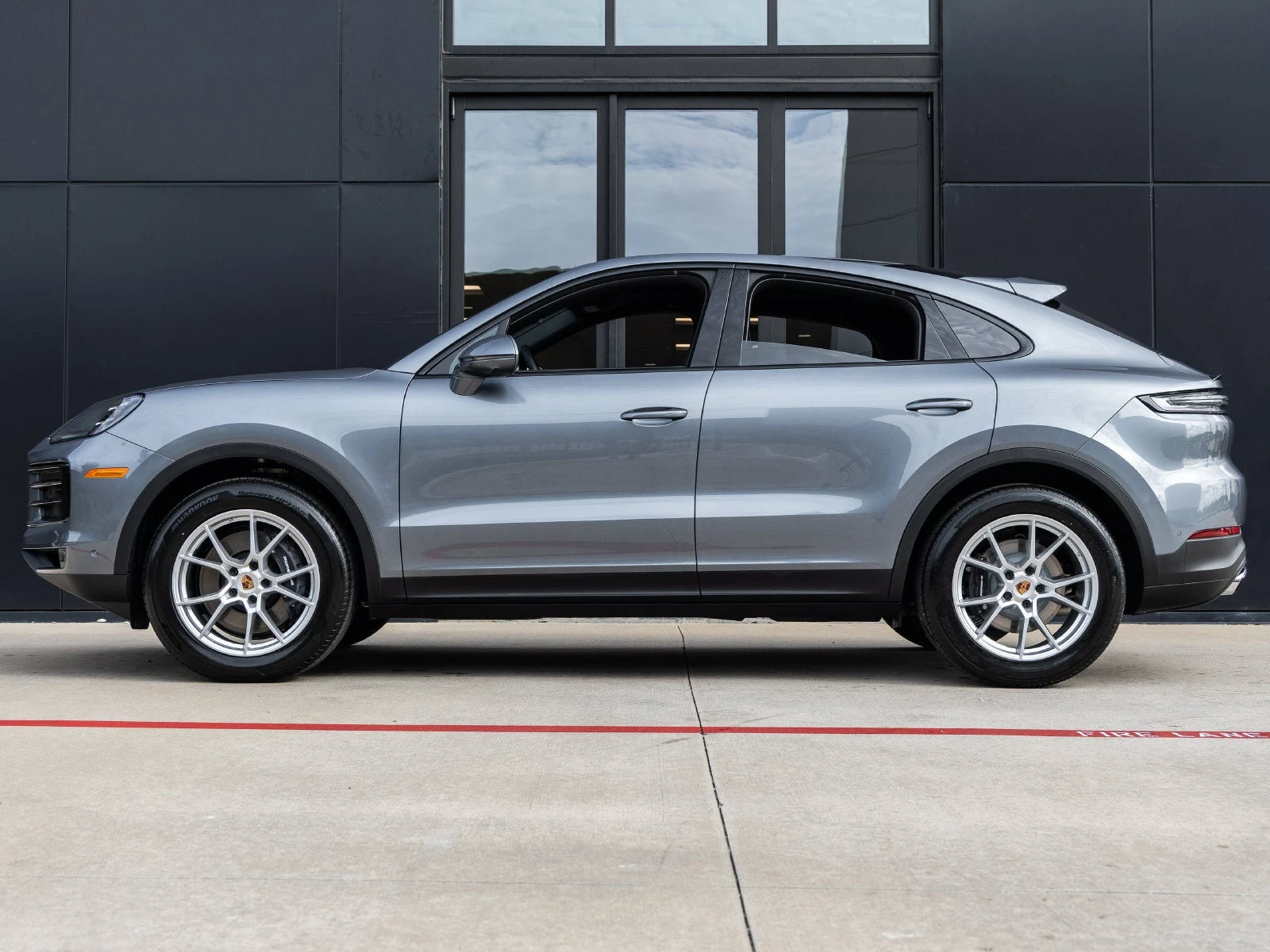 2026 Porsche Cayenne Coupé (3rd Generation), 2/30