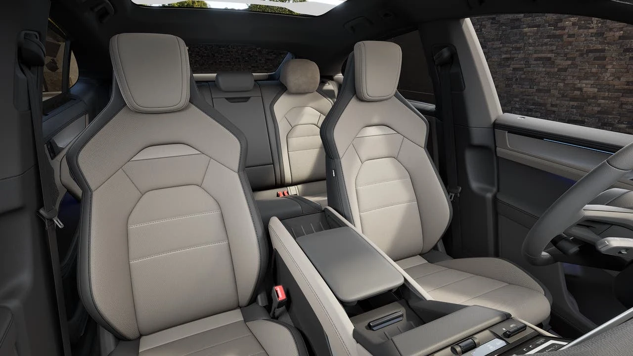 2026 Porsche Cayenne Coupé Electric (E4), 12/14