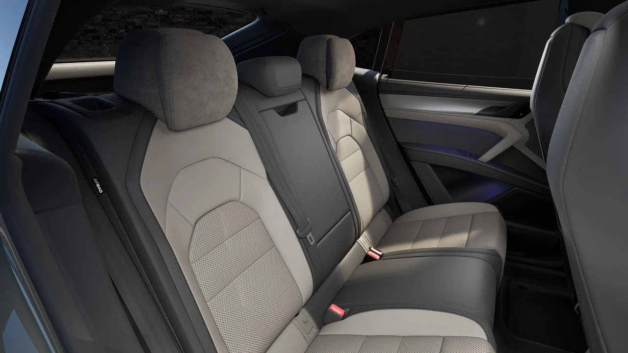 2026 Porsche Cayenne Coupé Electric (E4), 13/14