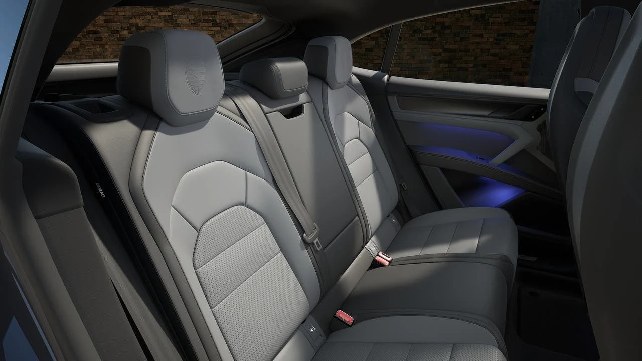 2026 Porsche Cayenne S Coupé Electric (E4), 13/14