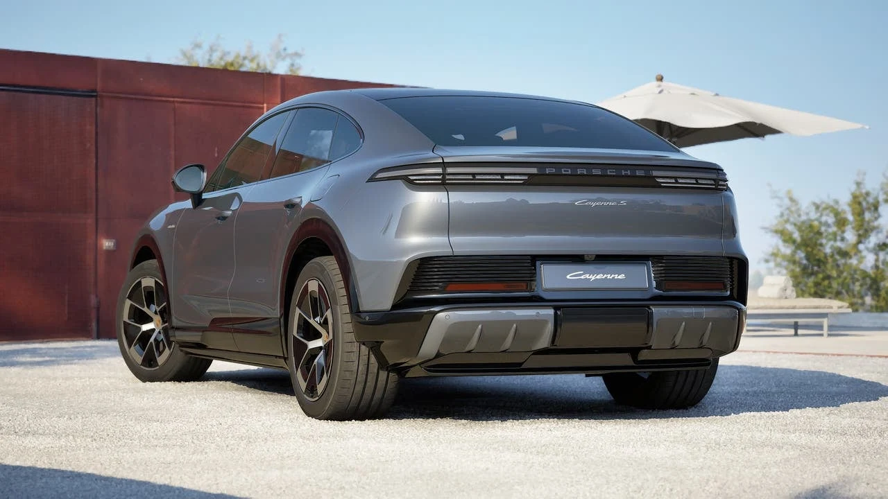 2026 Porsche Cayenne S Coupé Electric (E4), 3/14