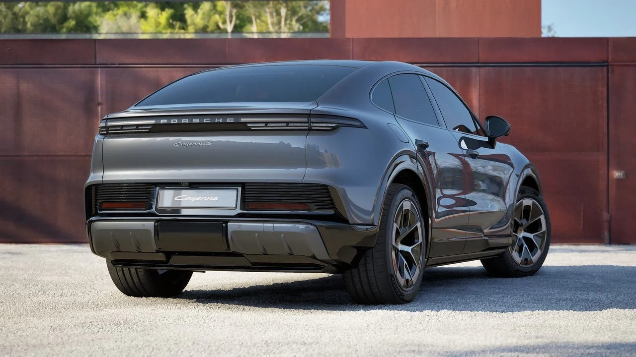 2026 Porsche Cayenne S Coupé Electric (E4), 9/14
