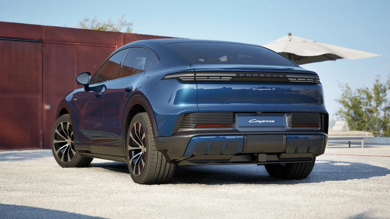 2026 Porsche Cayenne S Coupé Electric (E4), 3/14