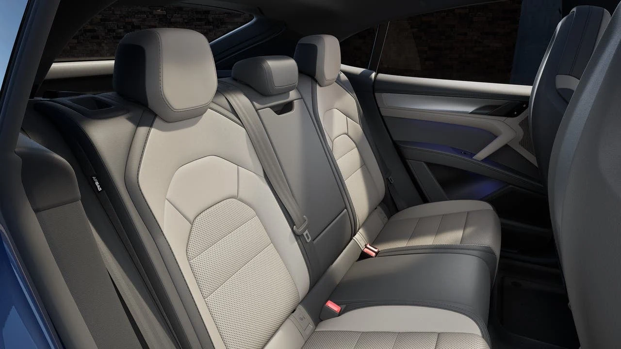 2026 Porsche Cayenne S Coupé Electric (E4), 13/14