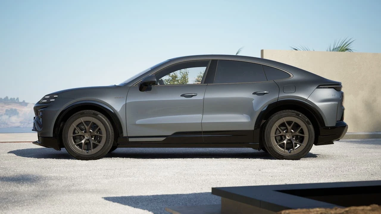 2026 Porsche Cayenne Turbo Coupé Electric (E4), 2/14