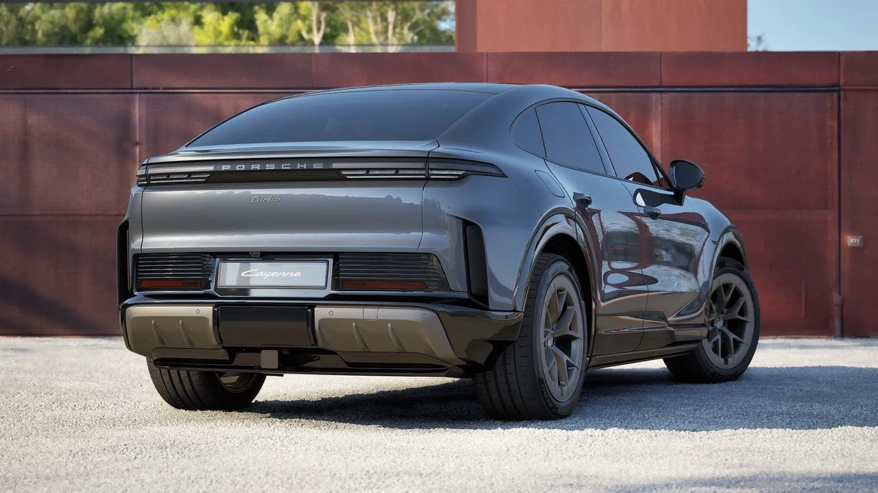 2026 Porsche Cayenne Turbo Coupé Electric (E4), 9/14