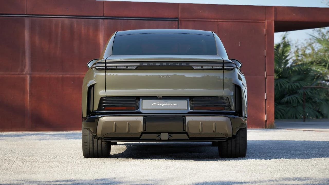 2026 Porsche Cayenne Turbo Coupé Electric (E4), 7/14