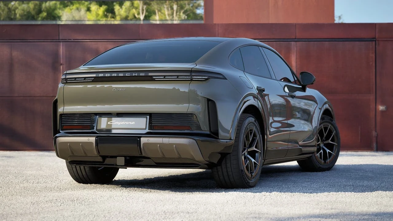 2026 Porsche Cayenne Turbo Coupé Electric (E4), 9/14