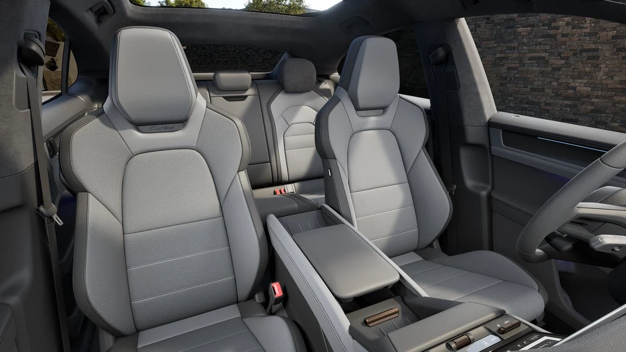 2026 Porsche Cayenne Turbo Coupé Electric (E4), 12/14