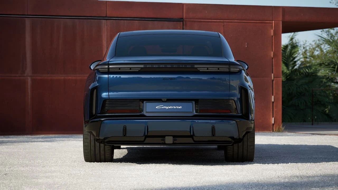 2026 Porsche Cayenne Turbo Coupé Electric (E4), 7/14