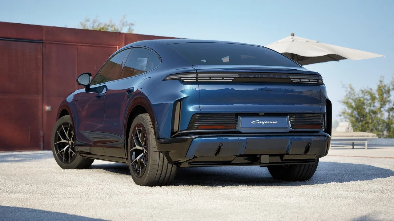 2026 Porsche Cayenne Turbo Coupé Electric (E4), 3/14