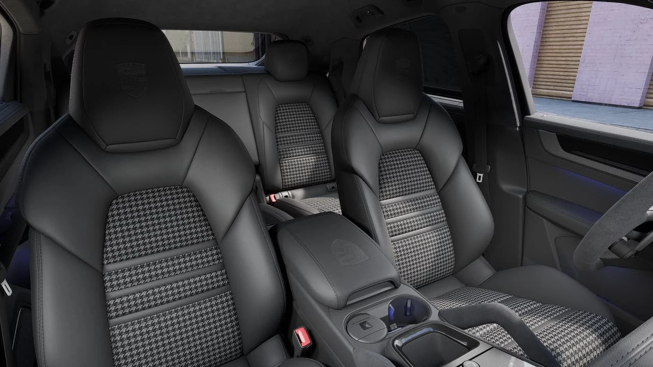 2026 Porsche Cayenne GTS Coupé (3rd Generation), 12/14