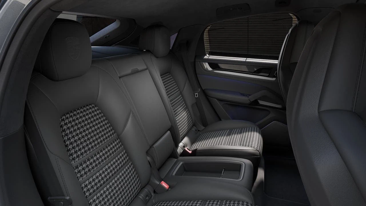 2026 Porsche Cayenne GTS Coupé (3rd Generation), 13/14