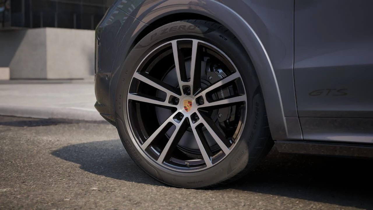 2026 Porsche Cayenne GTS Coupé (3rd Generation), 10/14
