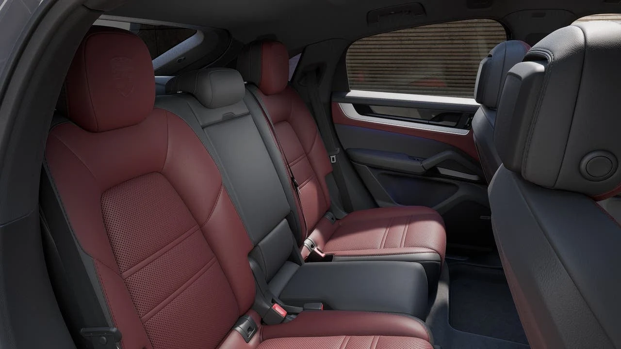 2026 Porsche Cayenne S Coupé (3rd Generation), 13/14
