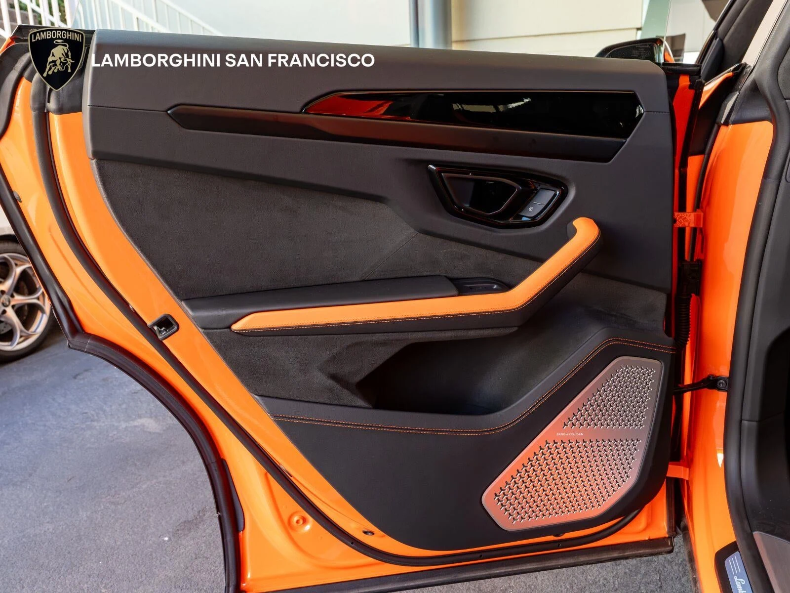 2025 Lamborghini Urus SE, 28/30