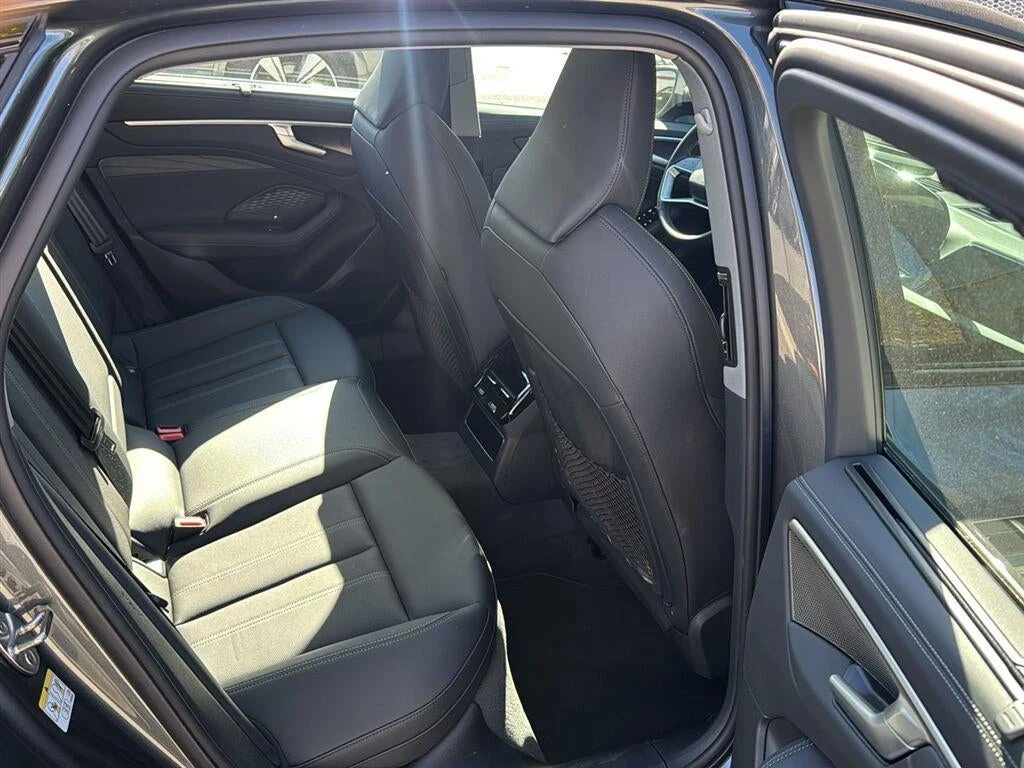 2026 Audi A6 Premium Plus quattro interior, seats, Black
