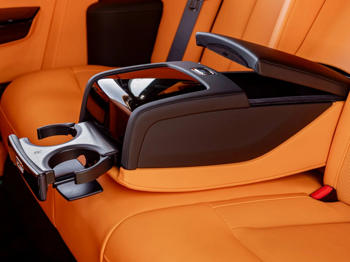 2027 Rolls-Royce Phantom interior, seats