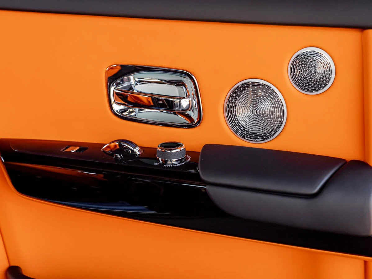 2027 Rolls-Royce Phantom interior, center console