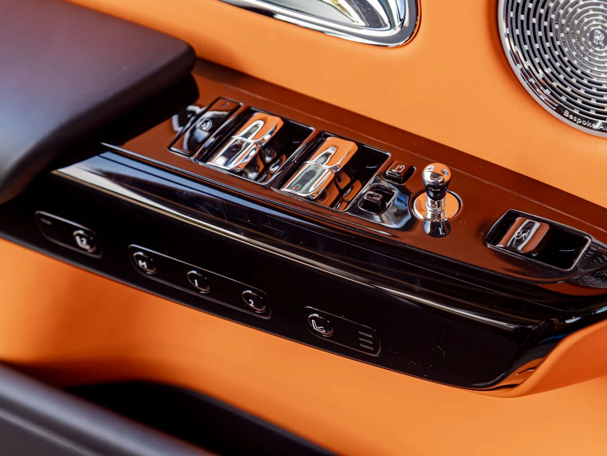 2027 Rolls-Royce Phantom interior, center console