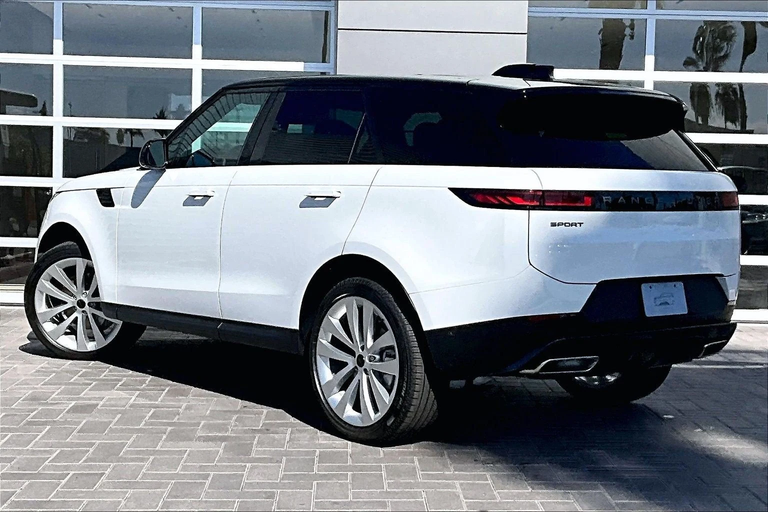 2027 Land Rover Range Rover Sport SE for sale, exterior, Fuji White