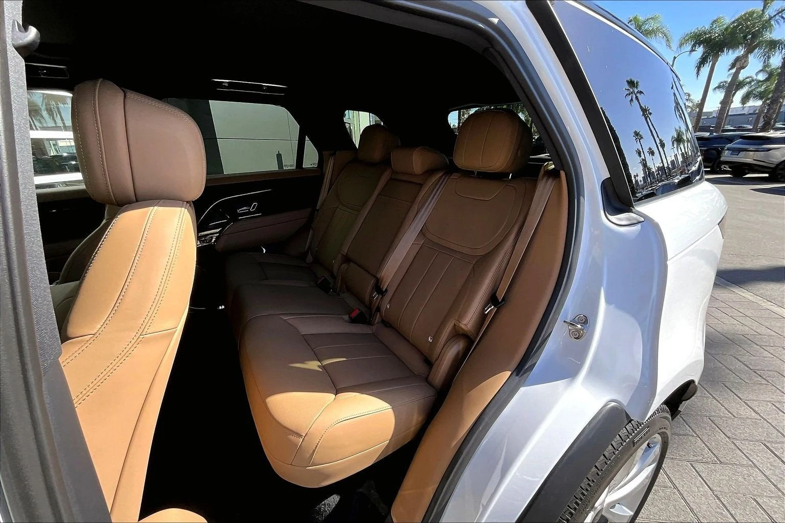 2027 Land Rover Range Rover Sport SE interior, seats, Caraway