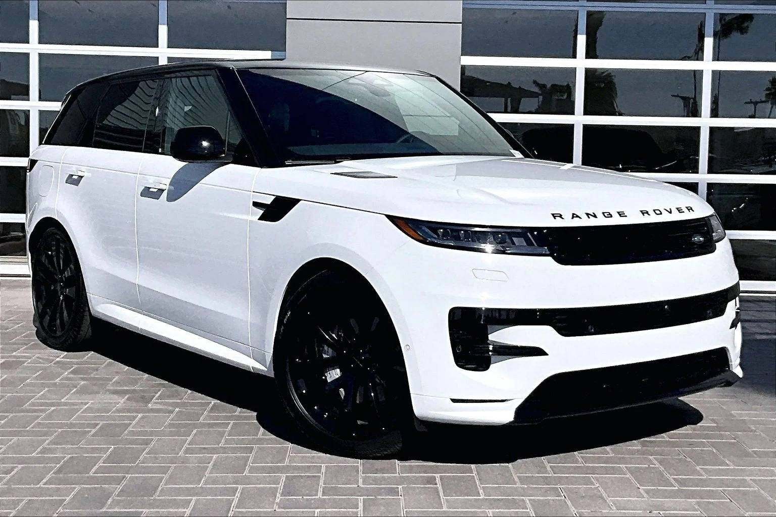 2027 Land Rover Range Rover Sport Dynamic SE for sale, exterior, Fuji White