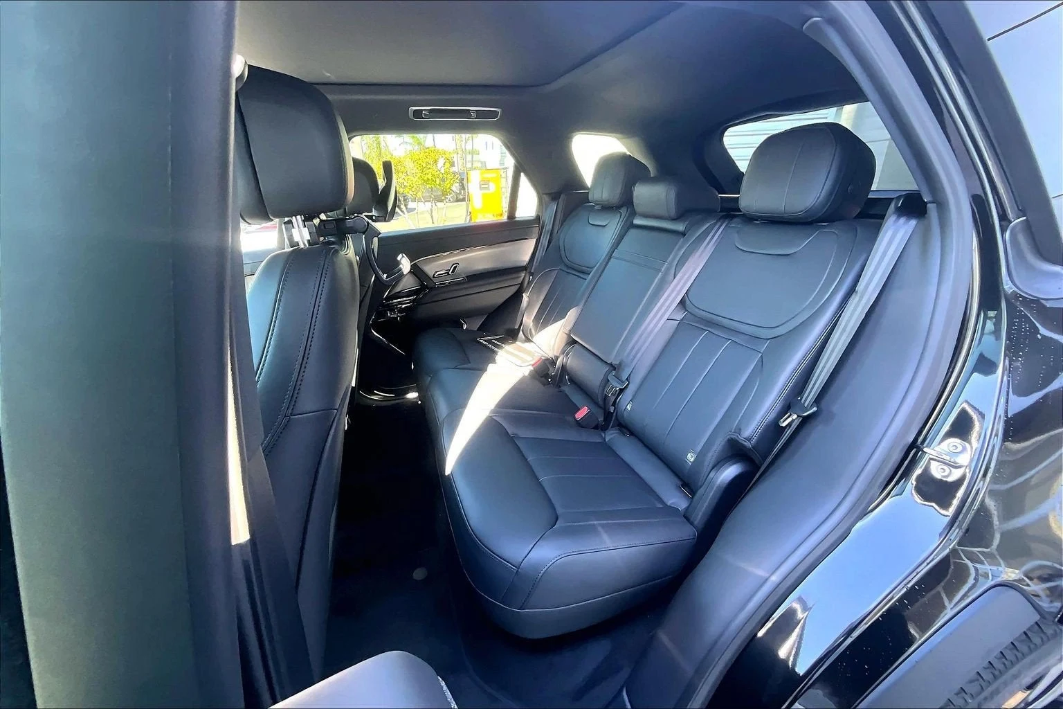 2027 Land Rover Range Rover Sport SE interior, seats, Ebony