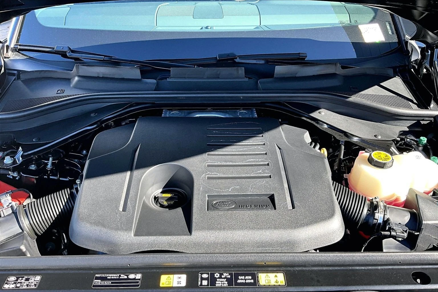 2027 Land Rover Range Rover Sport SE engine