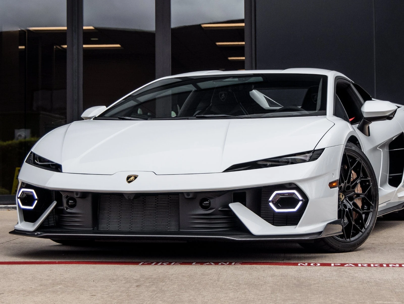 2026 Lamborghini Temerario Base for sale, exterior, Bianco Icarus Metallic