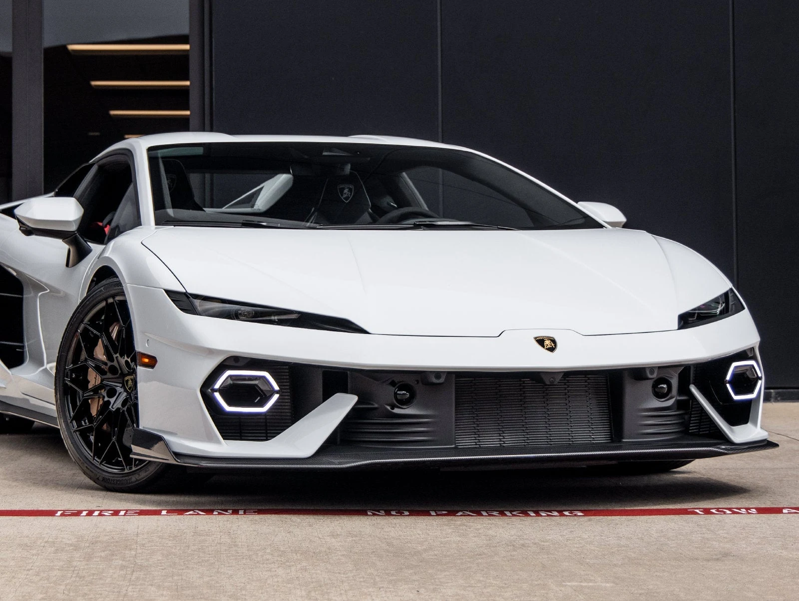 2026 Lamborghini Temerario Base for sale, exterior, Bianco Icarus Metallic