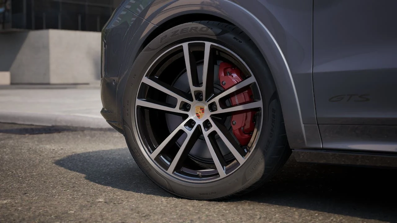 2027 Porsche Cayenne GTS wheel