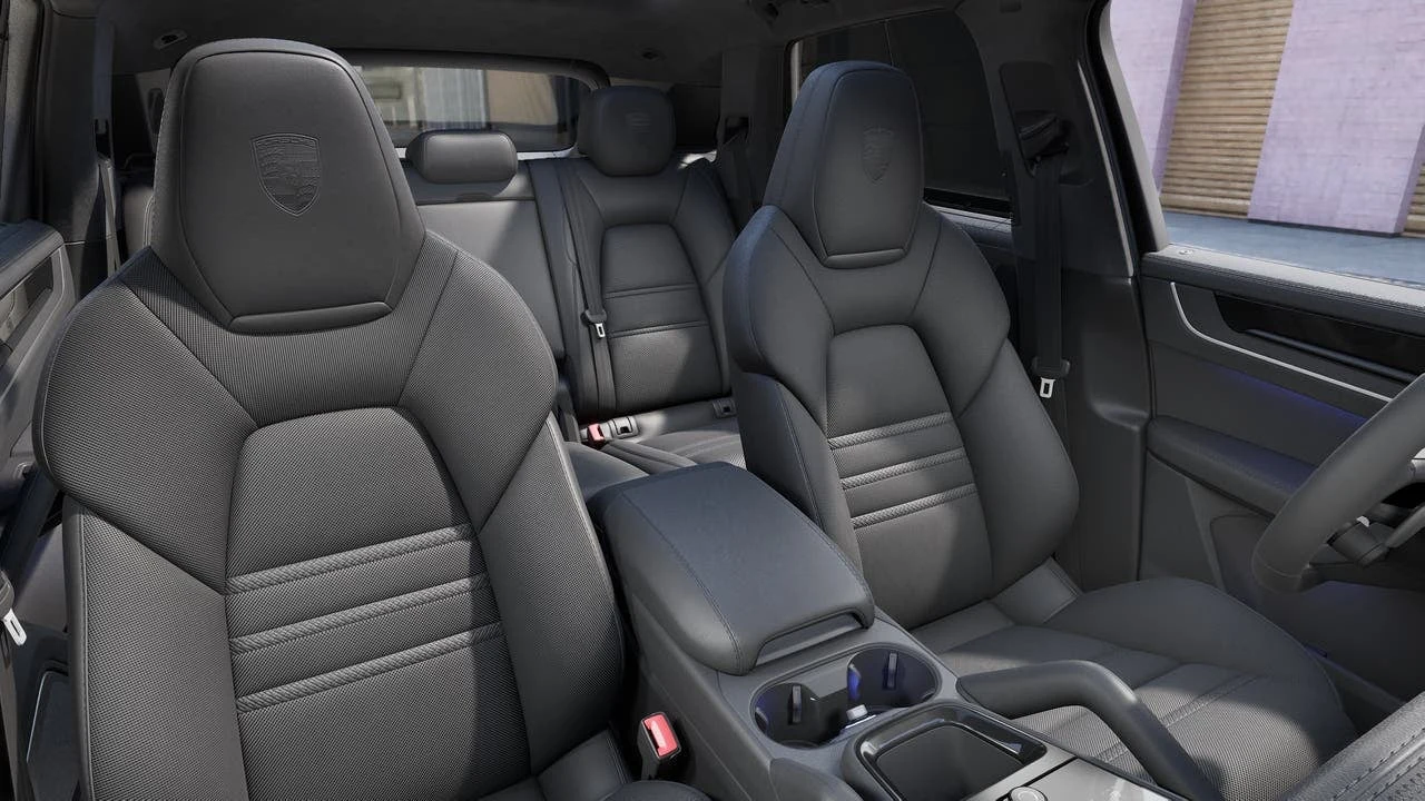 2027 Porsche Cayenne GTS interior, seats