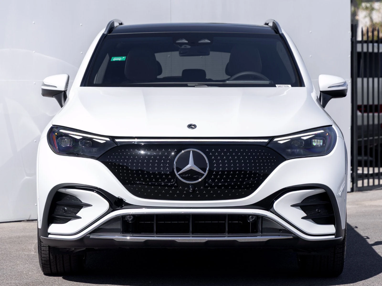 2027 Mercedes-Benz EQE 320+ SUV for sale, exterior, Manufaktur Moonlight White Metallic
