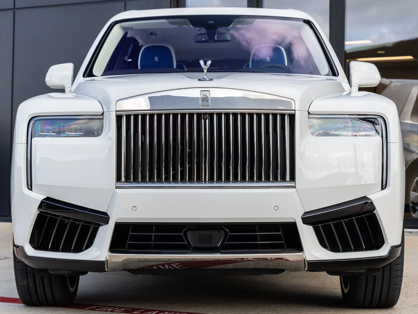 2027 Rolls-Royce Cullinan for sale, exterior, English White