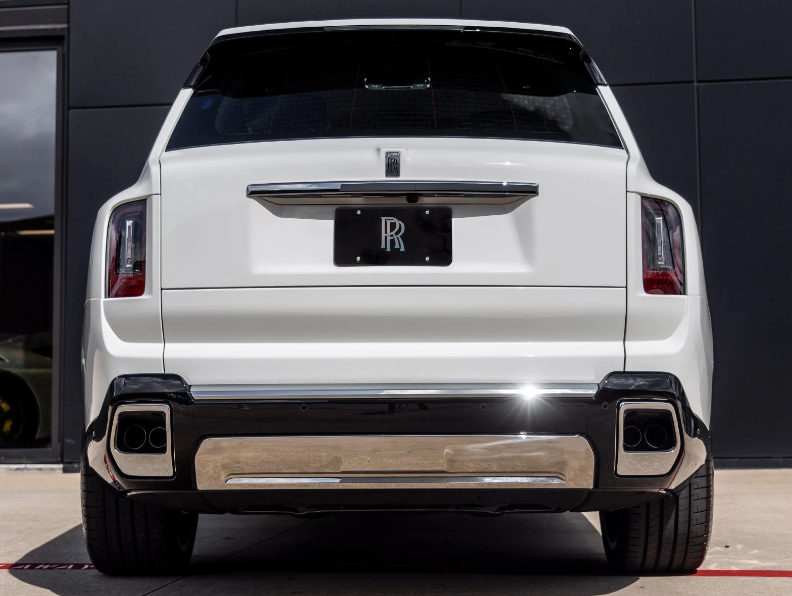 2027 Rolls-Royce Cullinan Base for sale, exterior, White