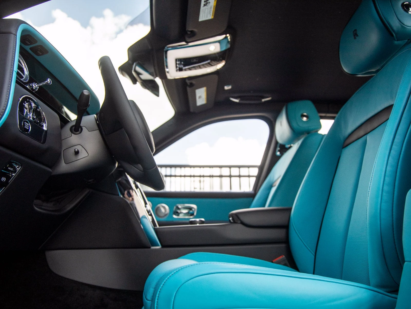 2027 Rolls-Royce Cullinan Base interior, seats