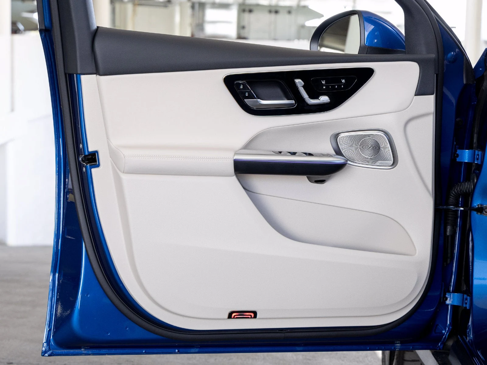 2027 Mercedes-Benz GLC GLC 300 interior, door panel, Macchiato Beige