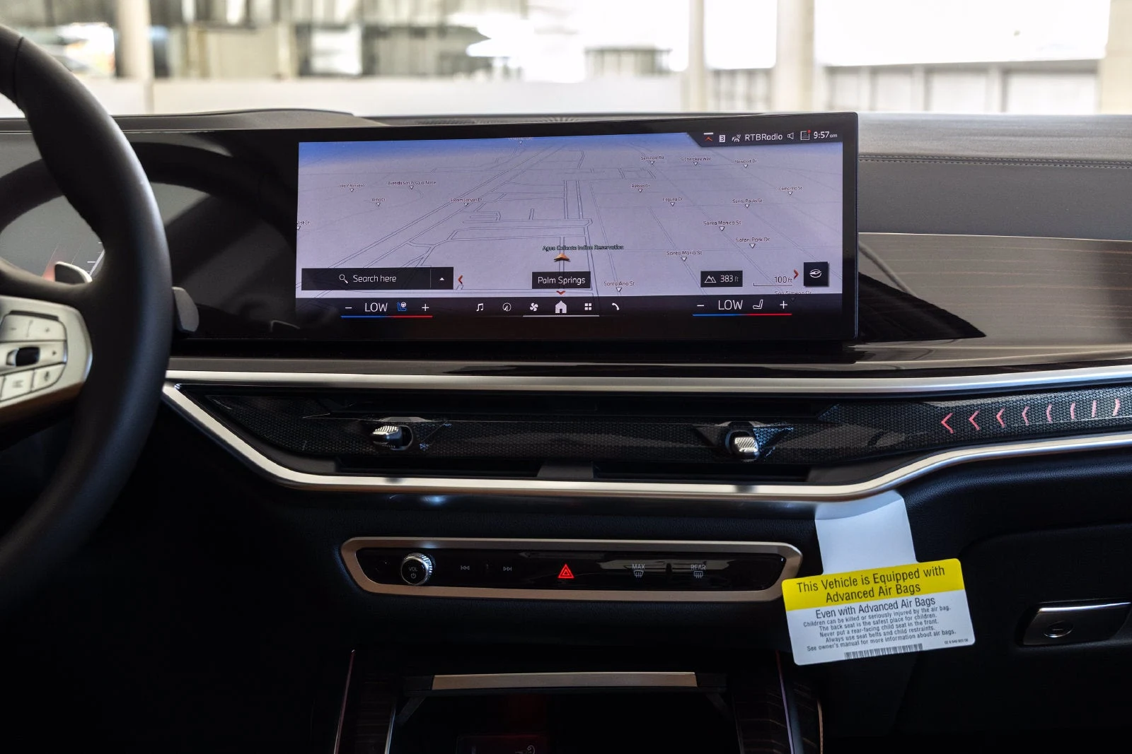 2027 BMW X7 xDrive40i interior, Cognac Sensafin