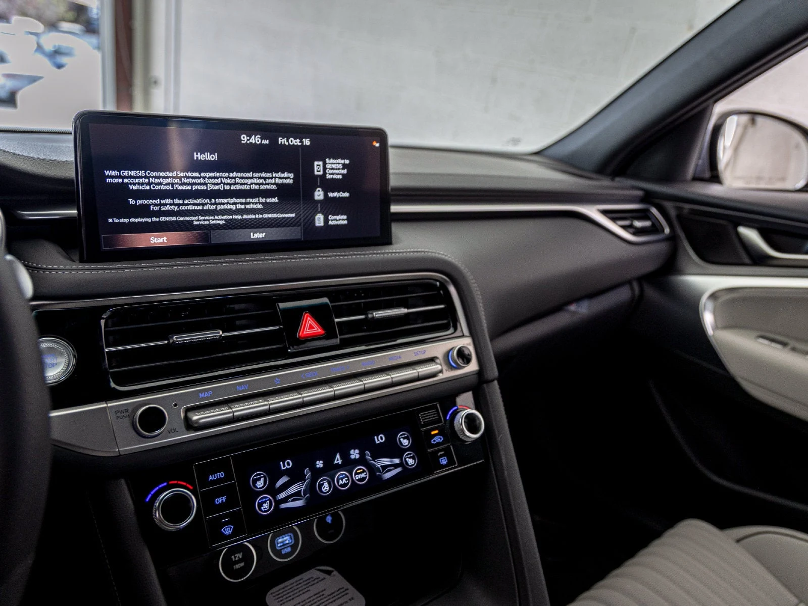 2027 Genesis G70 2.5T interior, Fog Gray Two-Tone