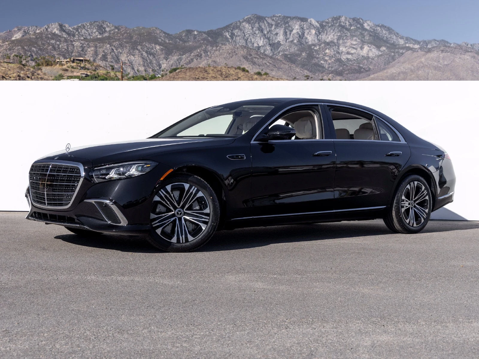 2027 Mercedes-Benz S 500 4MATIC for sale, exterior, Obsidian Black Metallic