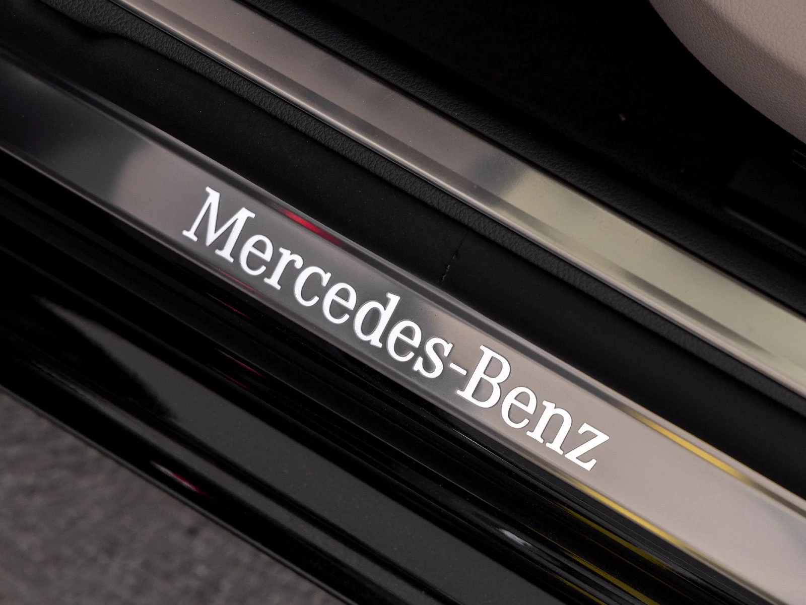 2027 Mercedes-Benz S 500 4MATIC, detail