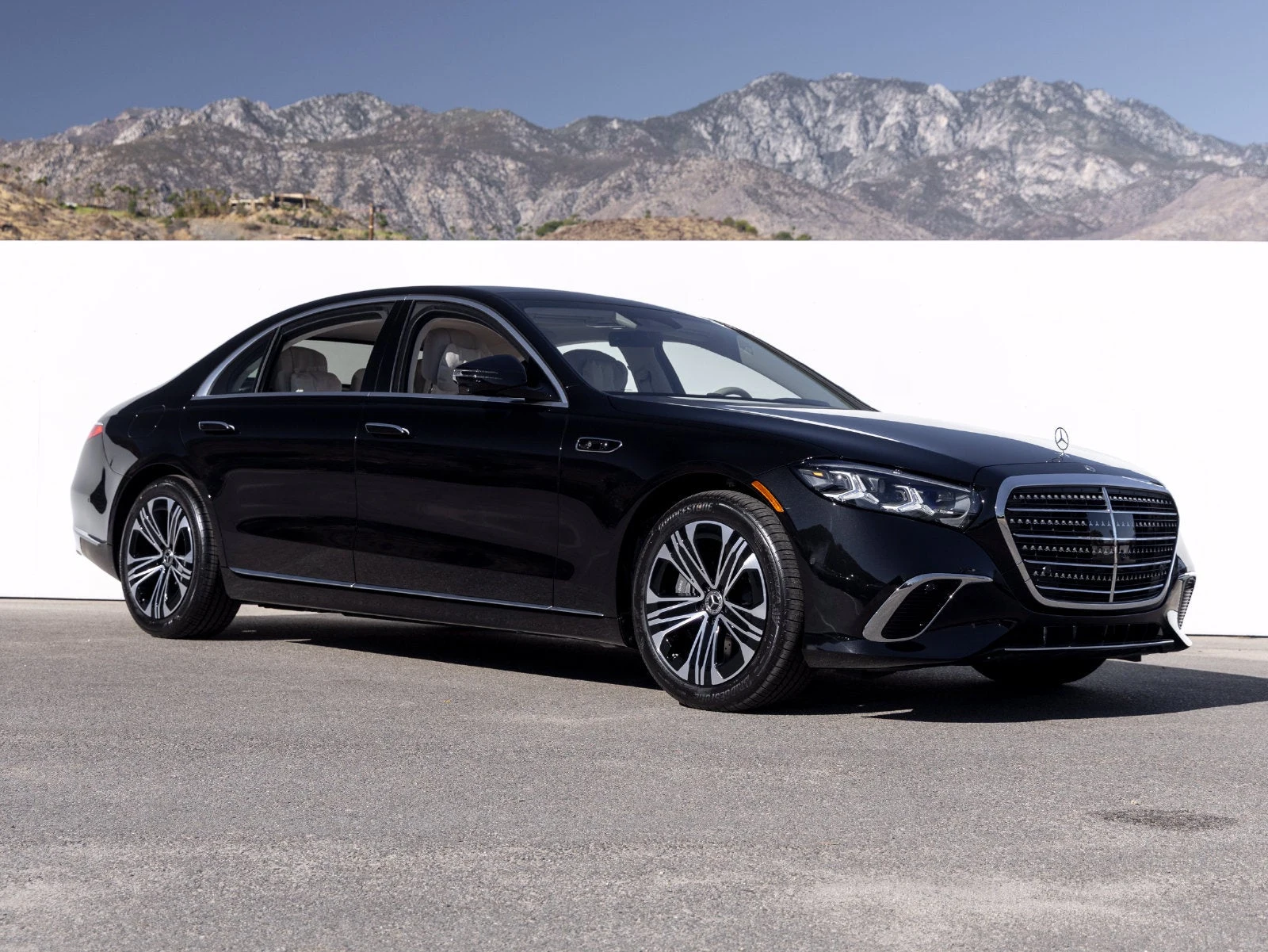 2027 Mercedes-Benz S 500 4MATIC for sale, front three-quarter view, Obsidian Black Metallic