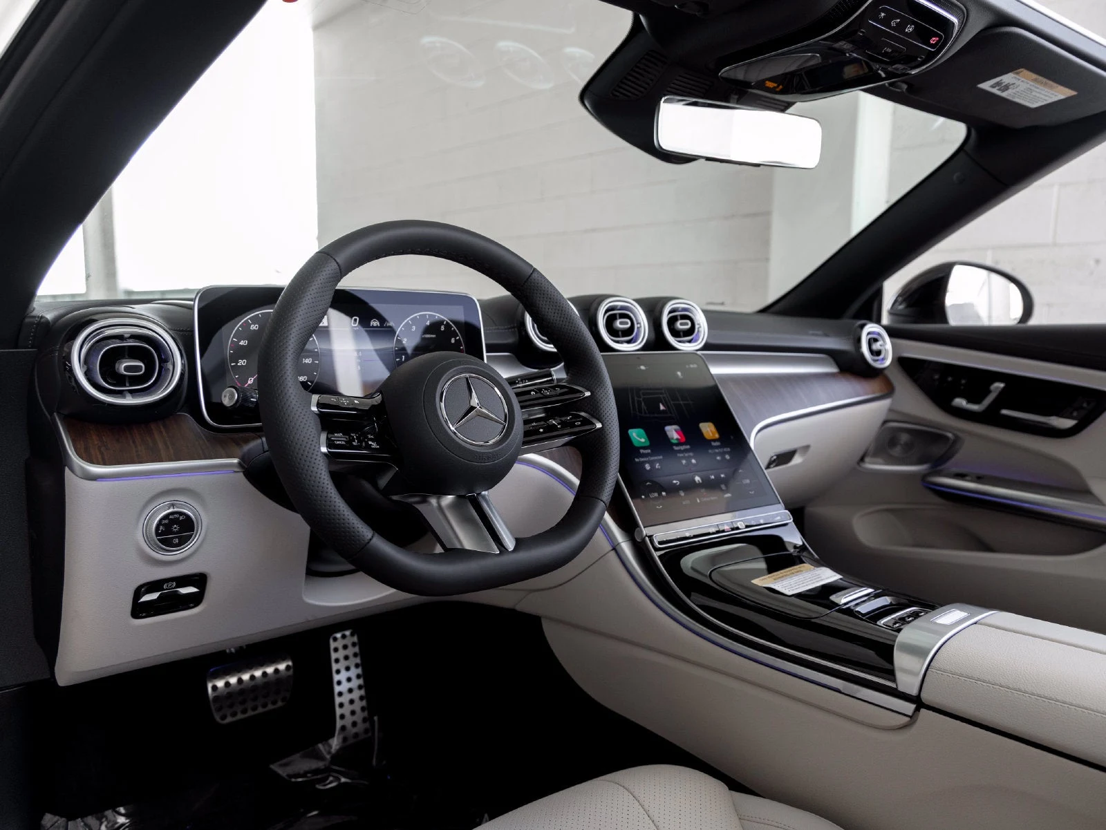 2027 Mercedes-Benz CLE 300 4MATIC Cabriolet interior, dashboard, Macchiato Beige