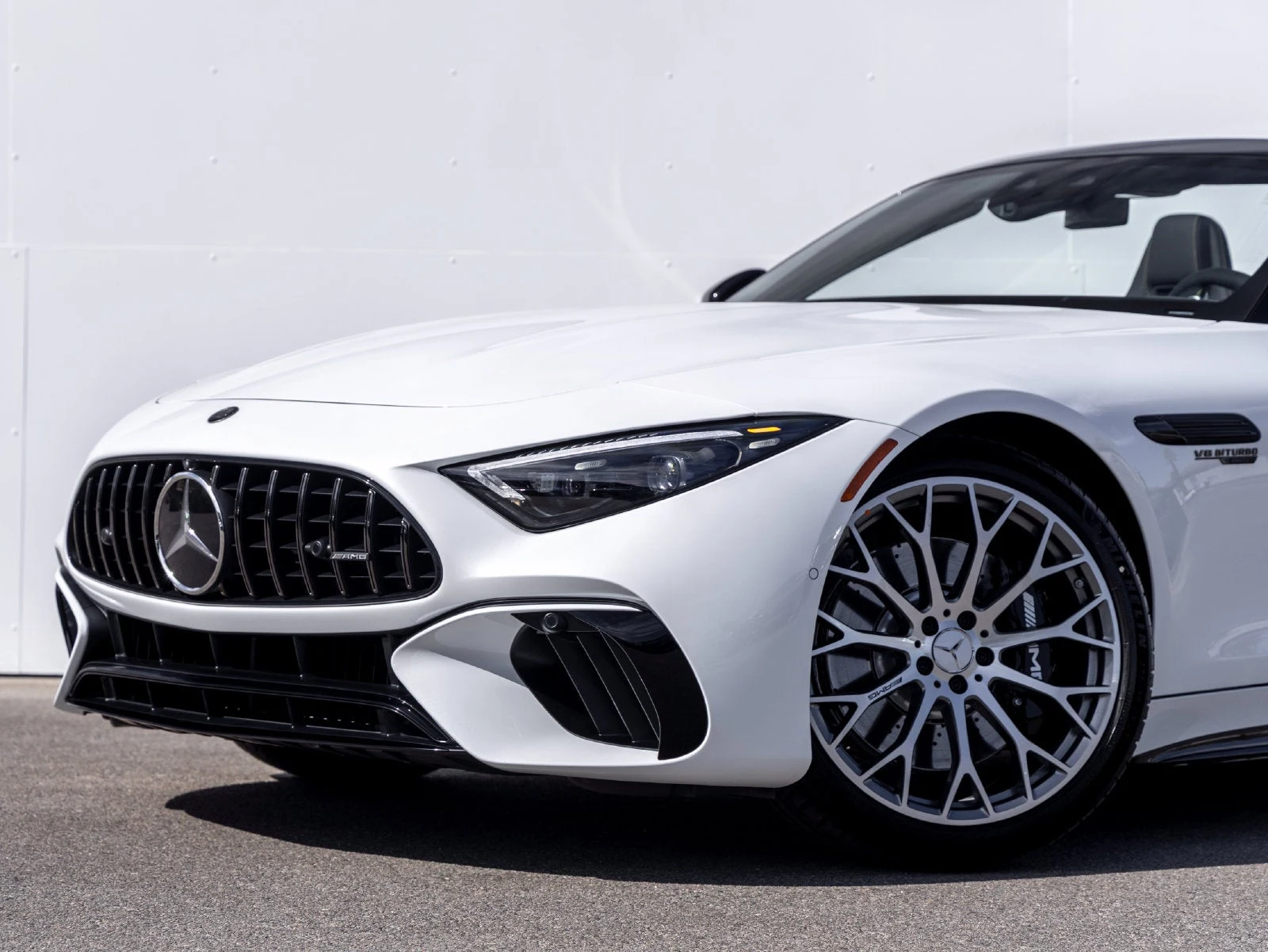2027 Mercedes-AMG SL 55 4MATIC+ for sale, exterior, Manufaktur Moonlight White Metallic