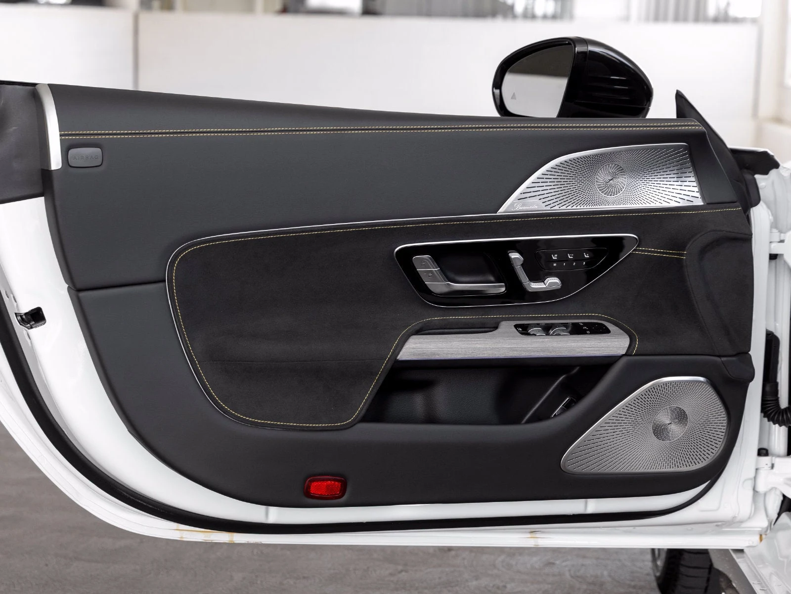 2027 Mercedes-AMG SL 55 4MATIC+ interior, door panel, Black W/Yellow Stitching